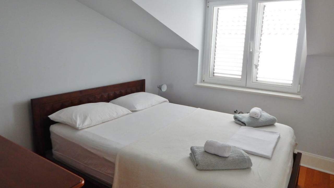 Seafront Apartments Nemira Omiš Dış mekan fotoğraf