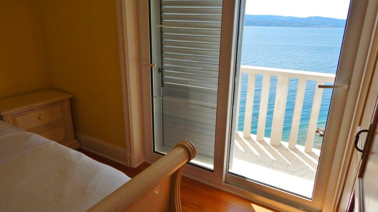 Seafront Apartments Nemira Omiš Dış mekan fotoğraf