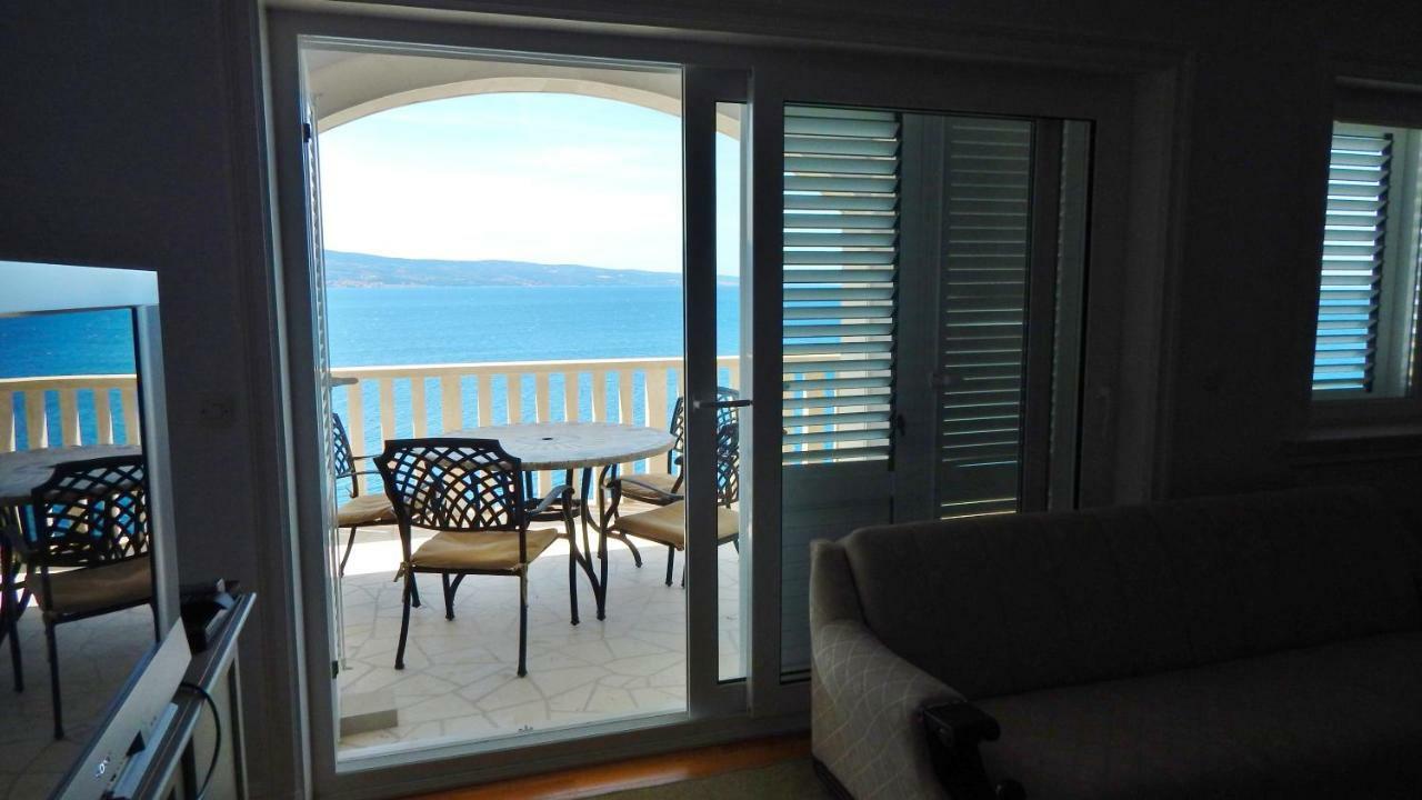 Seafront Apartments Nemira Omiš Dış mekan fotoğraf