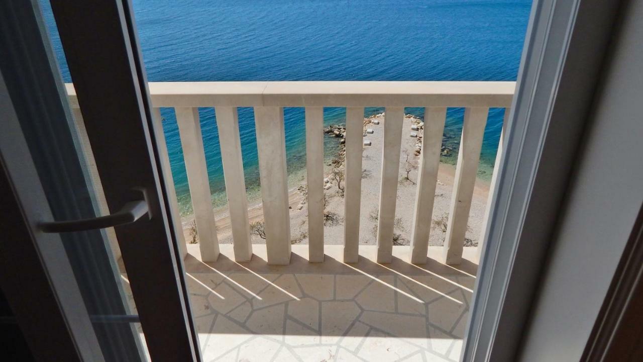 Seafront Apartments Nemira Omiš Dış mekan fotoğraf